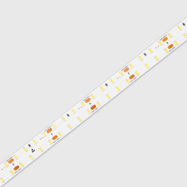 Taśma LED LTX 11.24.192.19.20.040.930 moc W z serii Flexible led striptemperatura barwowa — 3000K